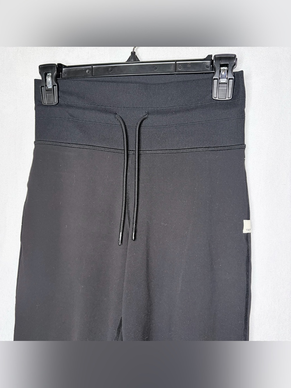 Vuori Black Active Daily Jogger - Picture 5 of 7